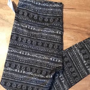 shosho Pants - Plus size fleece lined leggings, geometric shosho Pants - Plus size fleece lined leggings, geometric